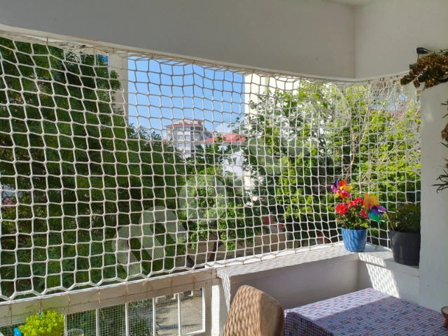 Balkon Güvenlik Filesi - 5 cm Gözenekli - 6 mm İp Kalınlığı - Kare Desen - Beyaz 1 5x5 balkon guvenlik 2 copy
