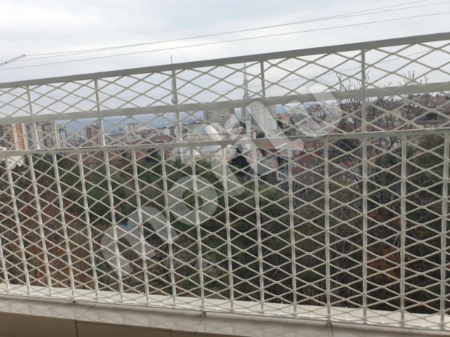 Balkon Güvenlik Filesi - 5 cm Gözenekli - 6 mm İp Kalınlığı - Kare Desen - Beyaz 5 balkon guvenlik filesi 5cm gozenekli 2